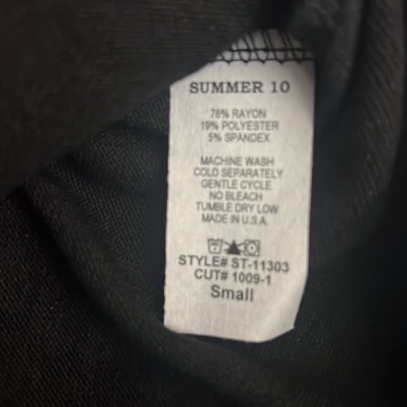 NWOT Summer 10 Black V Neck Animal Print Long Sleeve Knit Top - Picture 7 of 8